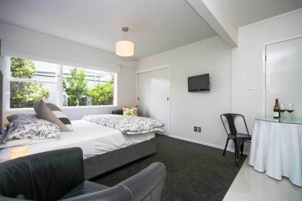 Kohimarama Beach Bed & Breakfast - Style And Privacy In Superb Location Auckland Room photo